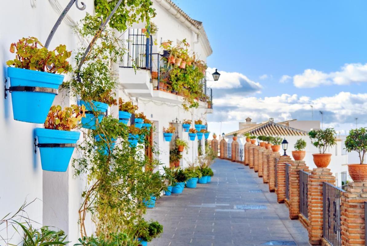 Precioso Con Vistas En El Centro De Pueblo Apartment *