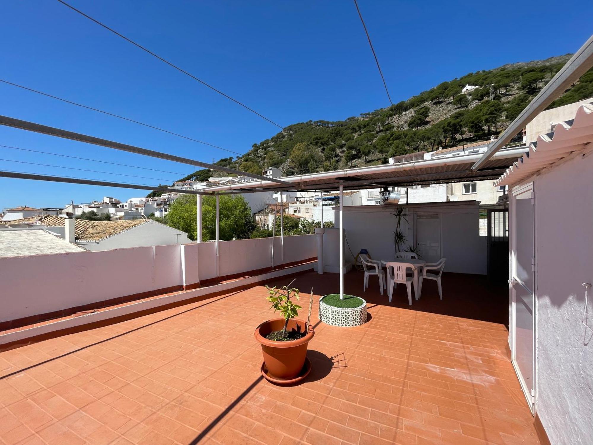 Precioso Con Vistas En El Centro De Pueblo Apartment *